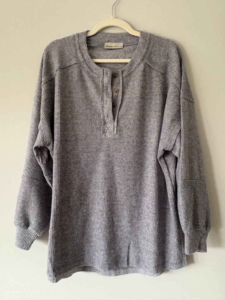 Zenana Gray Henley size L/XL