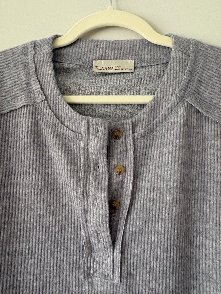 Zenana Gray Henley size L/XL