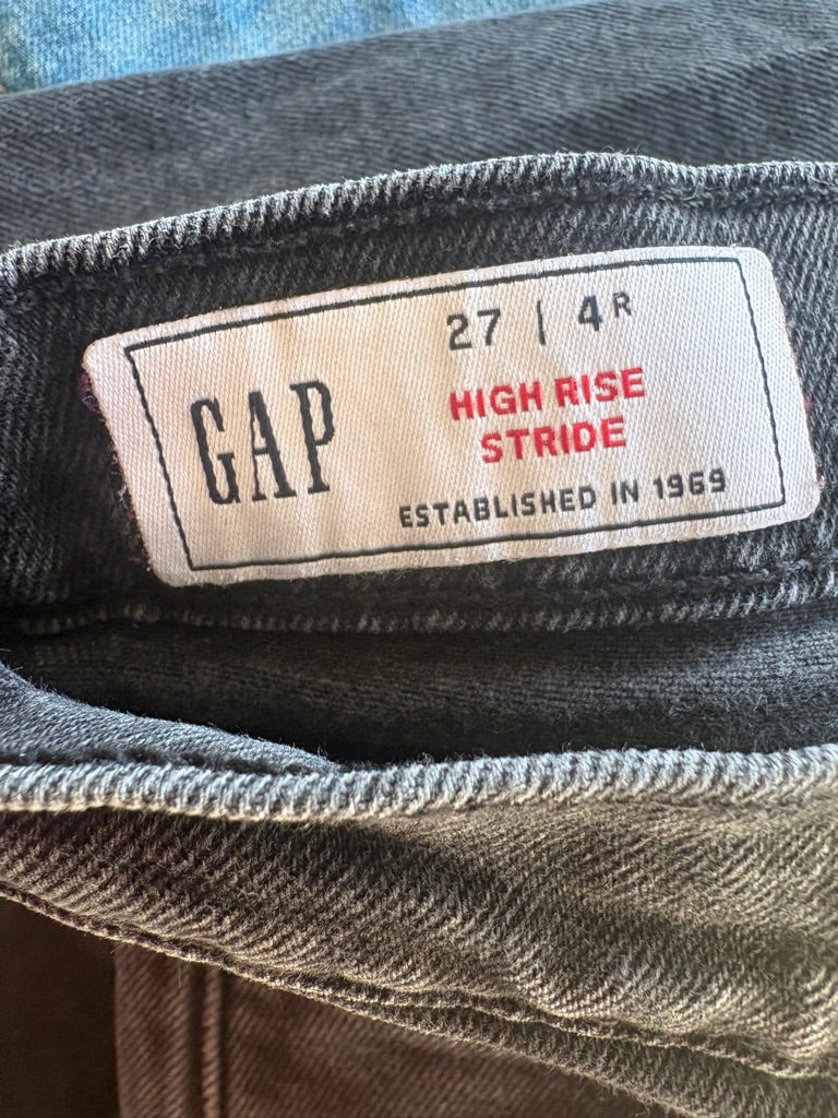 Gap High Rise Stride Washed Black Jeans size 27/4